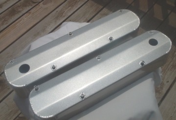 John's fabricated Mopar valve covers in Alien Silver