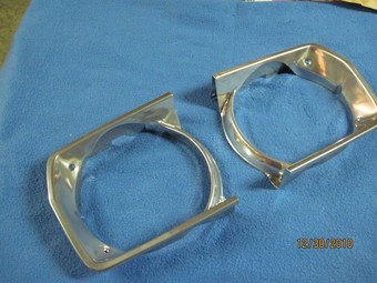 Plymouth Duster headlight bezels in Super Chrome